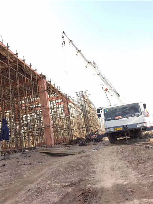 黄陂区吊车作业的安全注意事项有哪些？